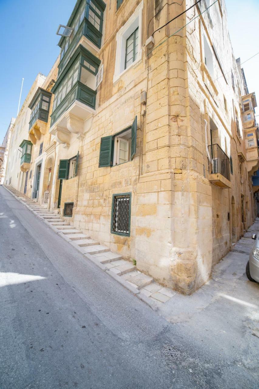 Carmelita Apartment